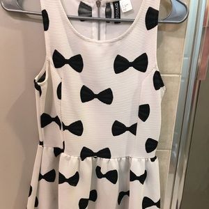Bow dress